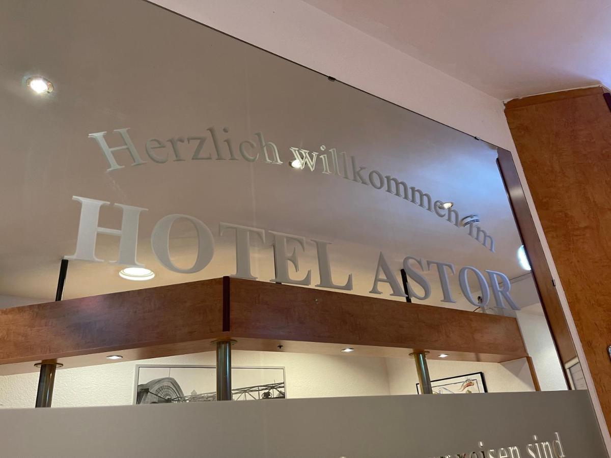 Stargaze Hotel Astor Wuppertal Kültér fotó