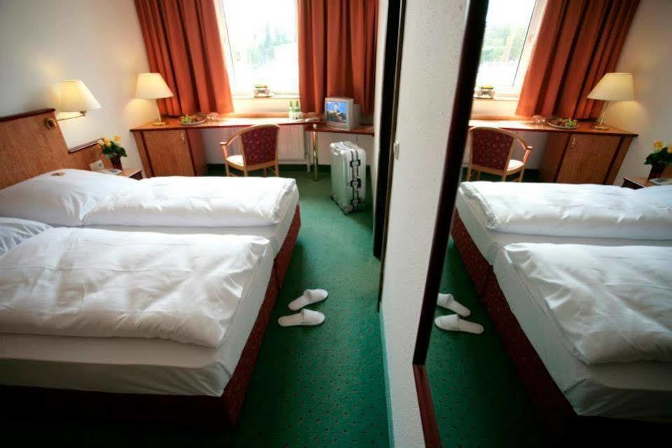 Stargaze Hotel Astor Wuppertal Kültér fotó